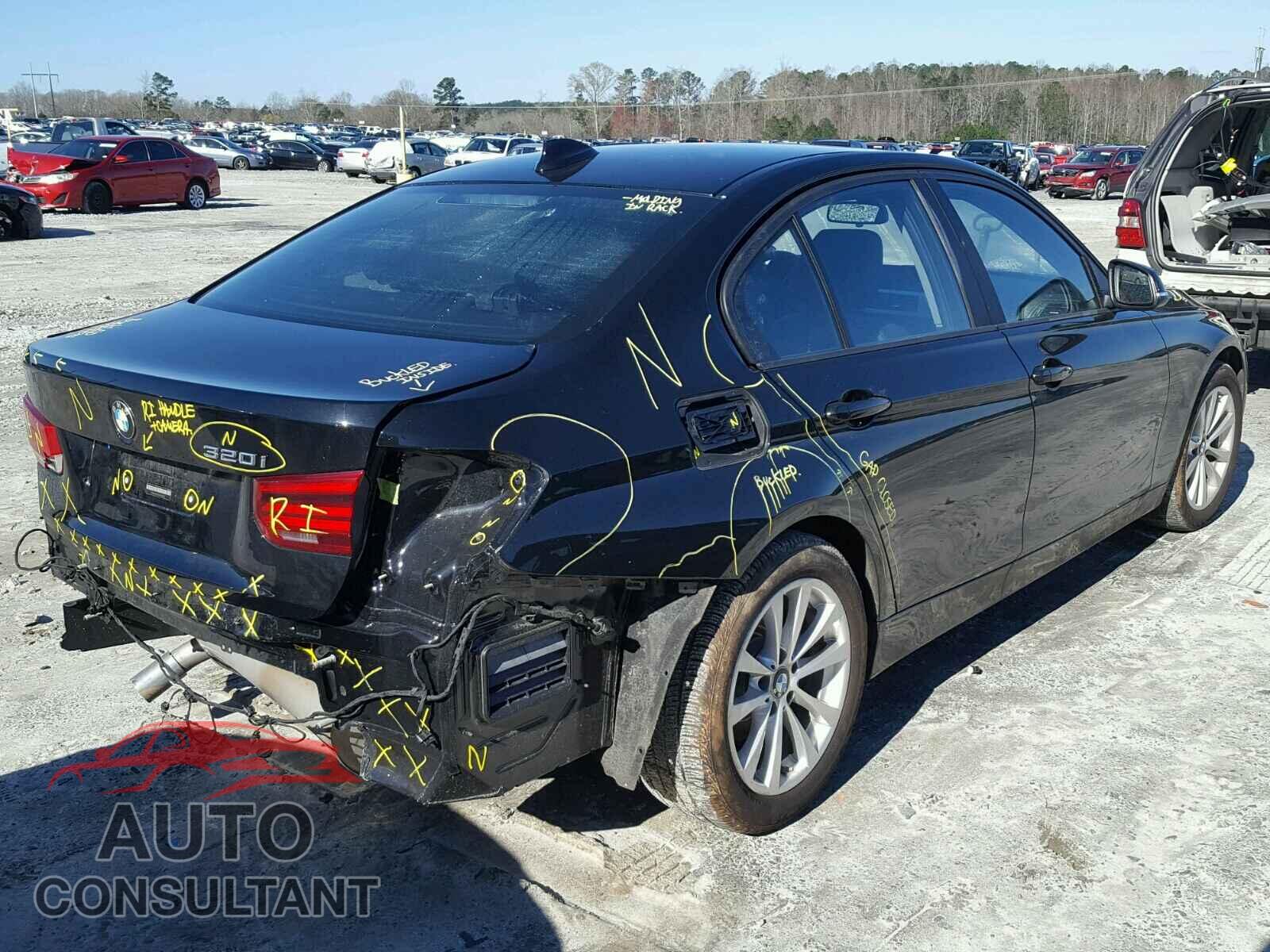BMW 3 SERIES 2017 - WBA8E1G35HNU16096