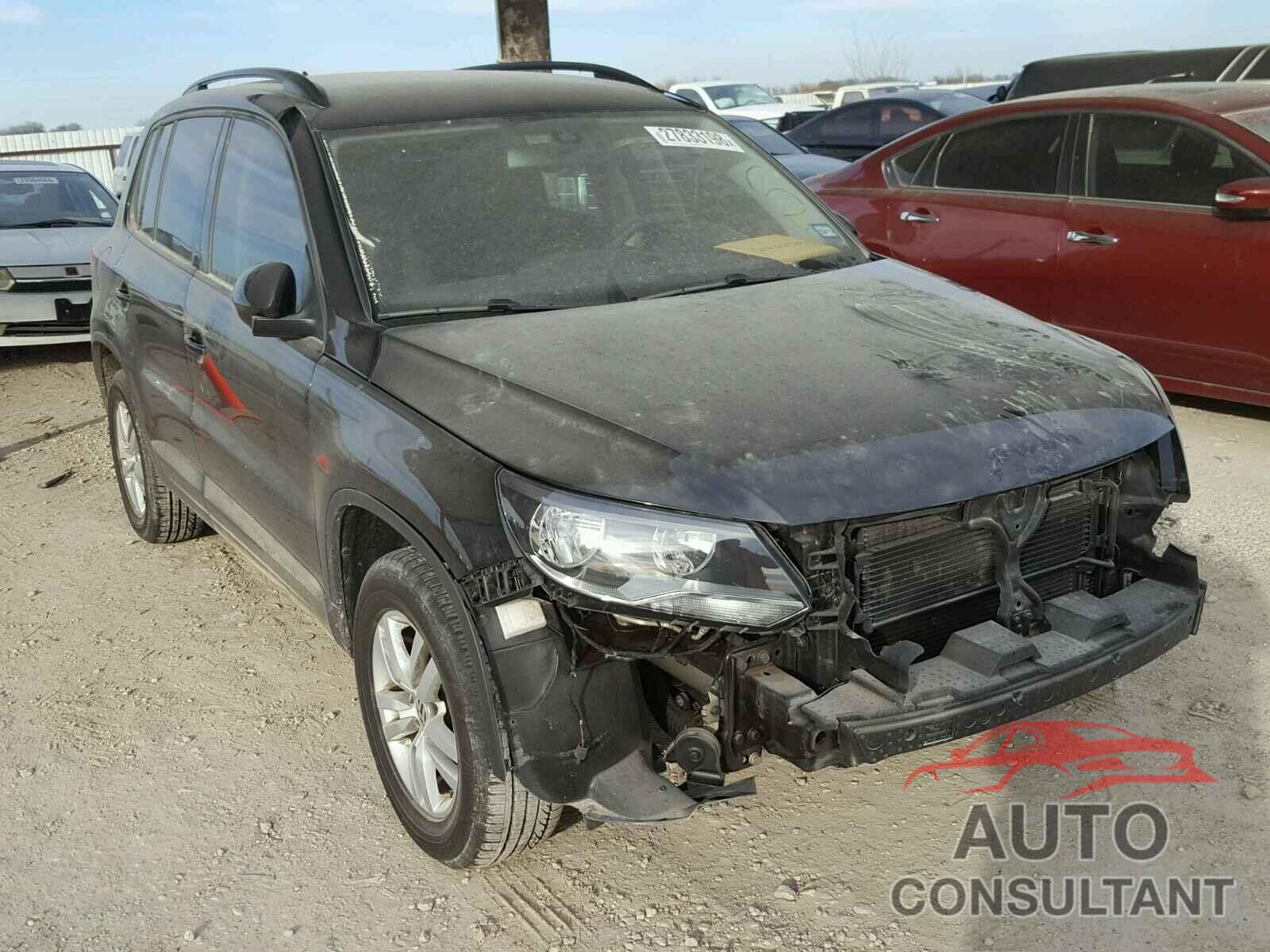 VOLKSWAGEN TIGUAN 2017 - WVGBV7AX8HW509840