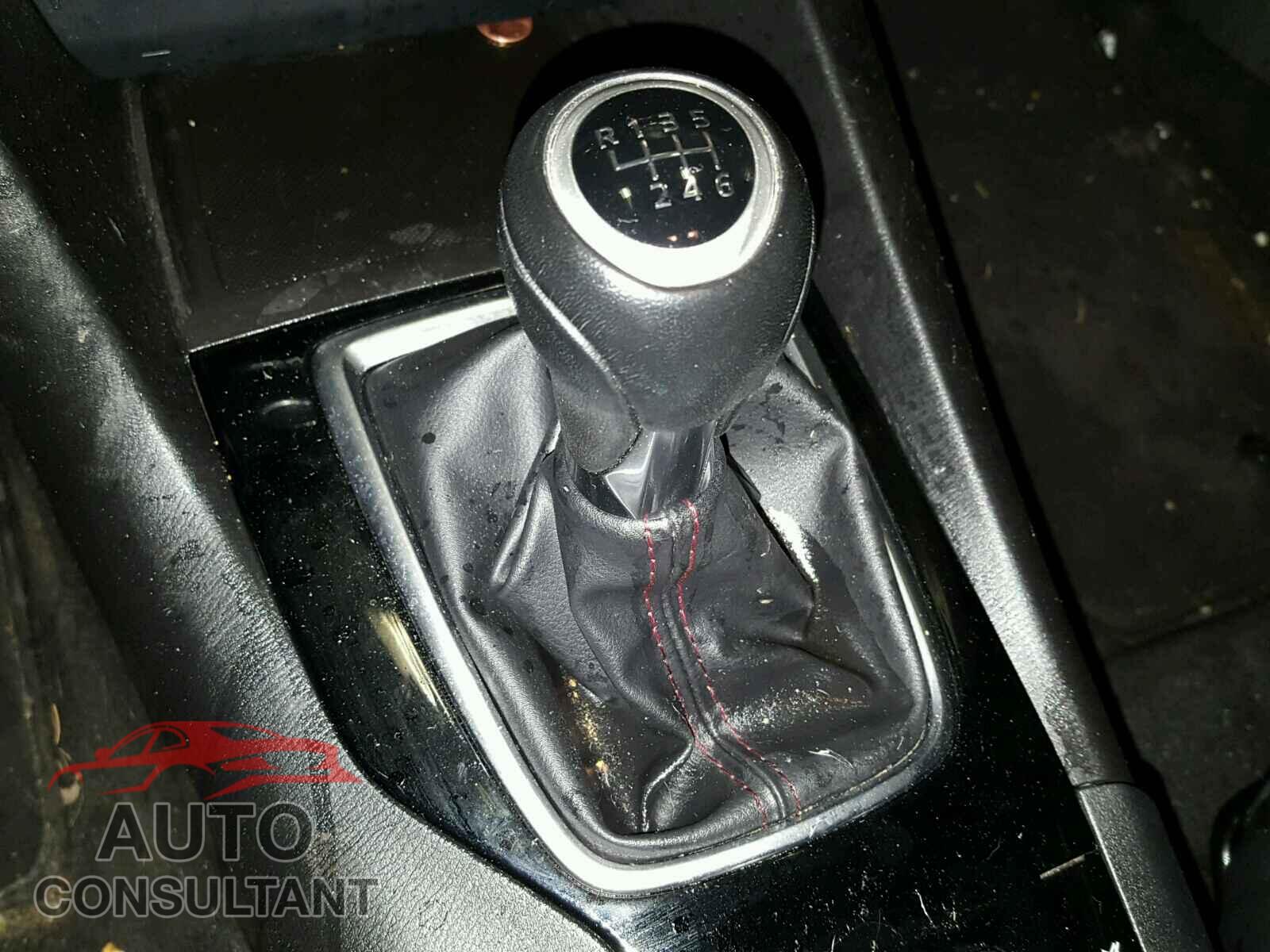MAZDA 3 2015 - JM1BM1W72F1235932