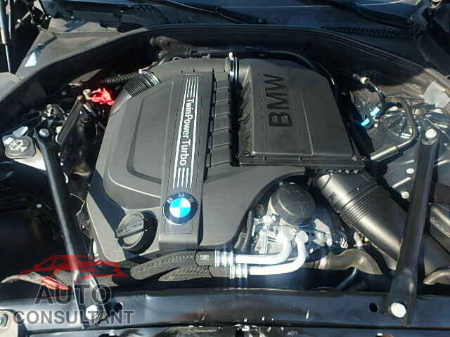 BMW 5 SERIES 2015 - WBA5B1C57FD917528