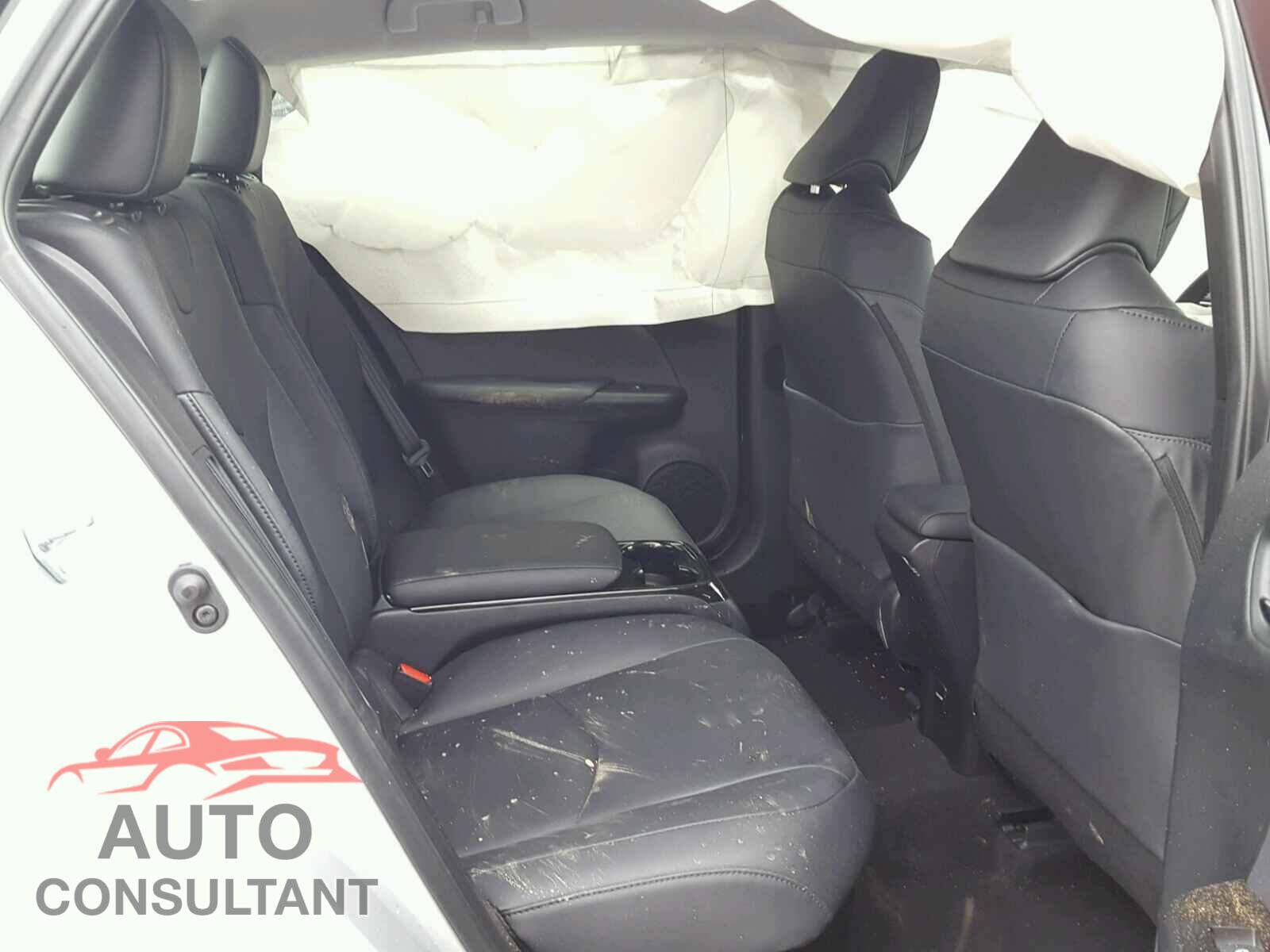 TOYOTA PRIUS 2017 - JTDKARFP5H3015697