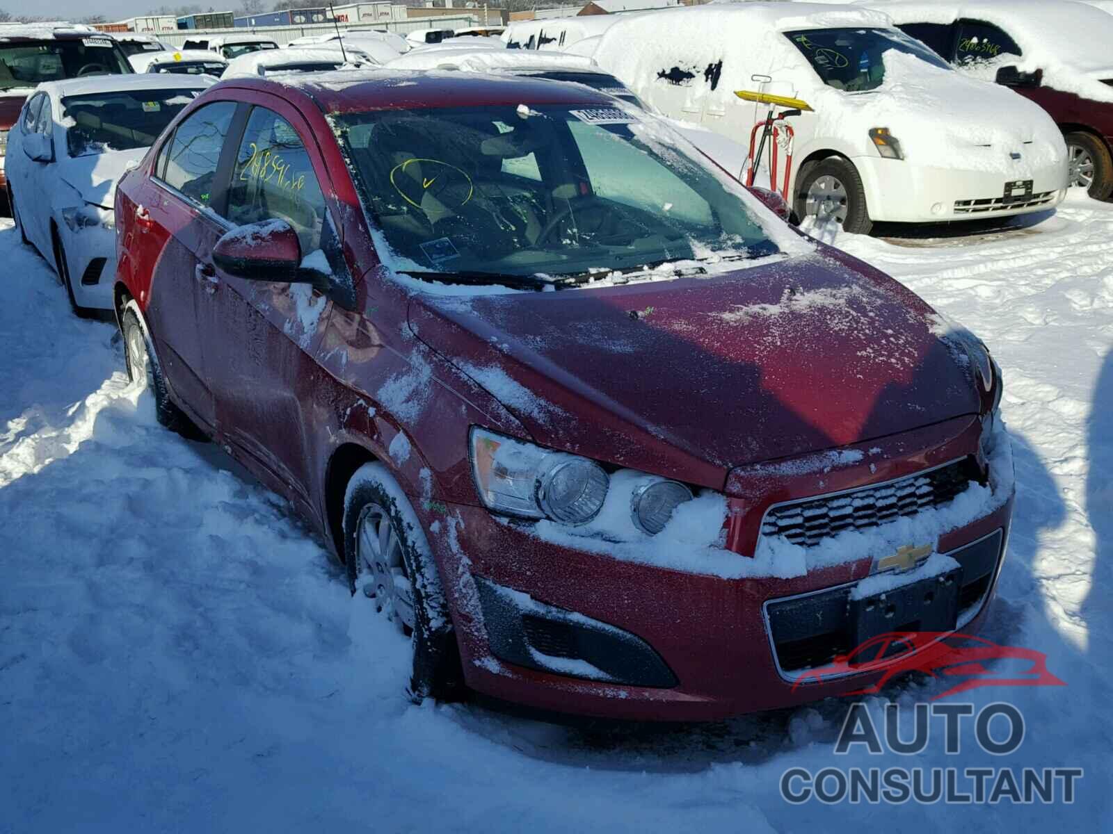 CHEVROLET SONIC 2015 - 1G1JC5SH5F4151549