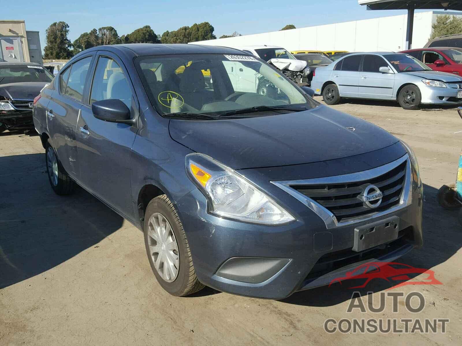 NISSAN VERSA 2015 - 3N1CN7AP2FL811834