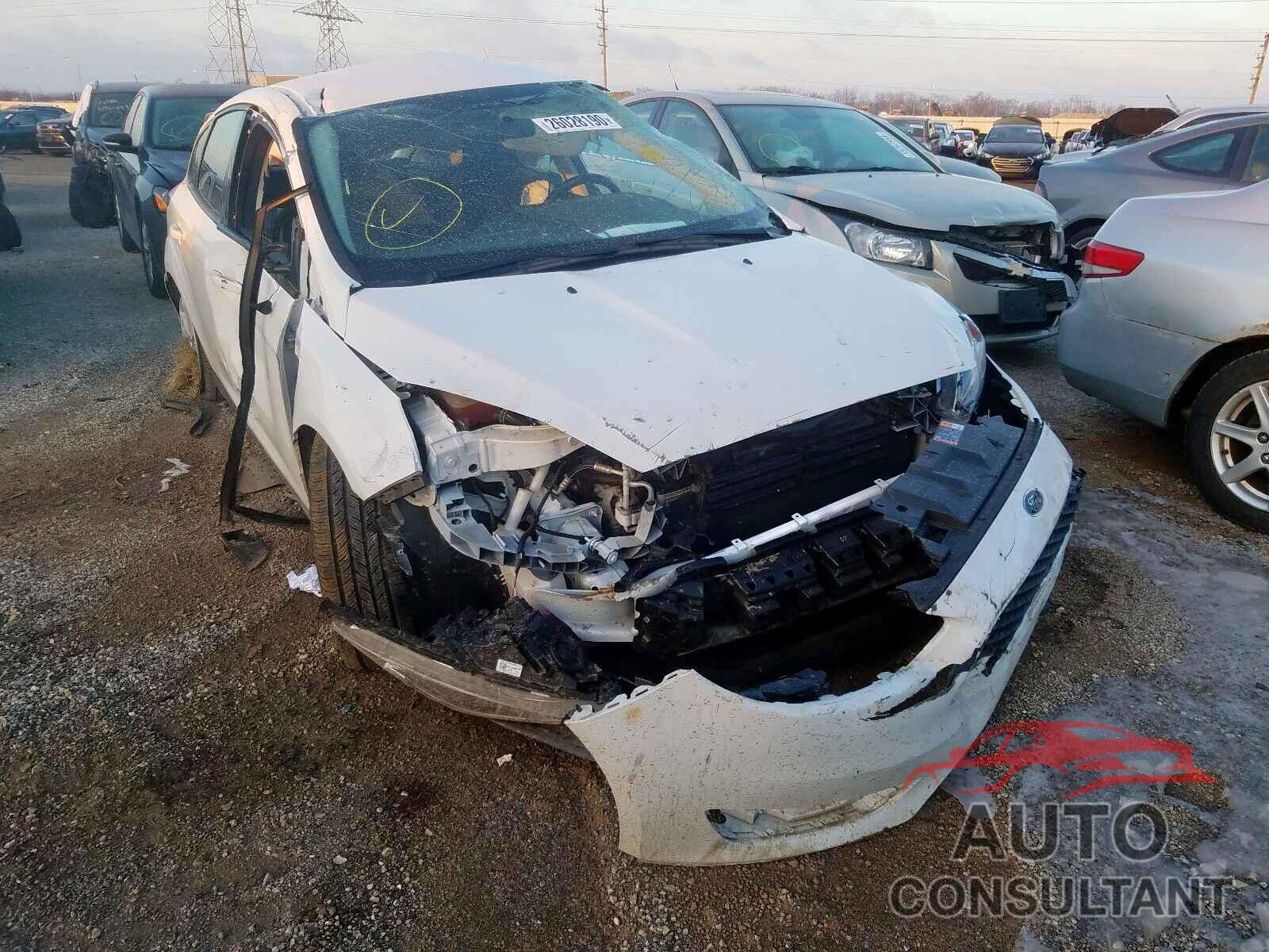 FORD FOCUS 2018 - 1FADP3K27JL215314