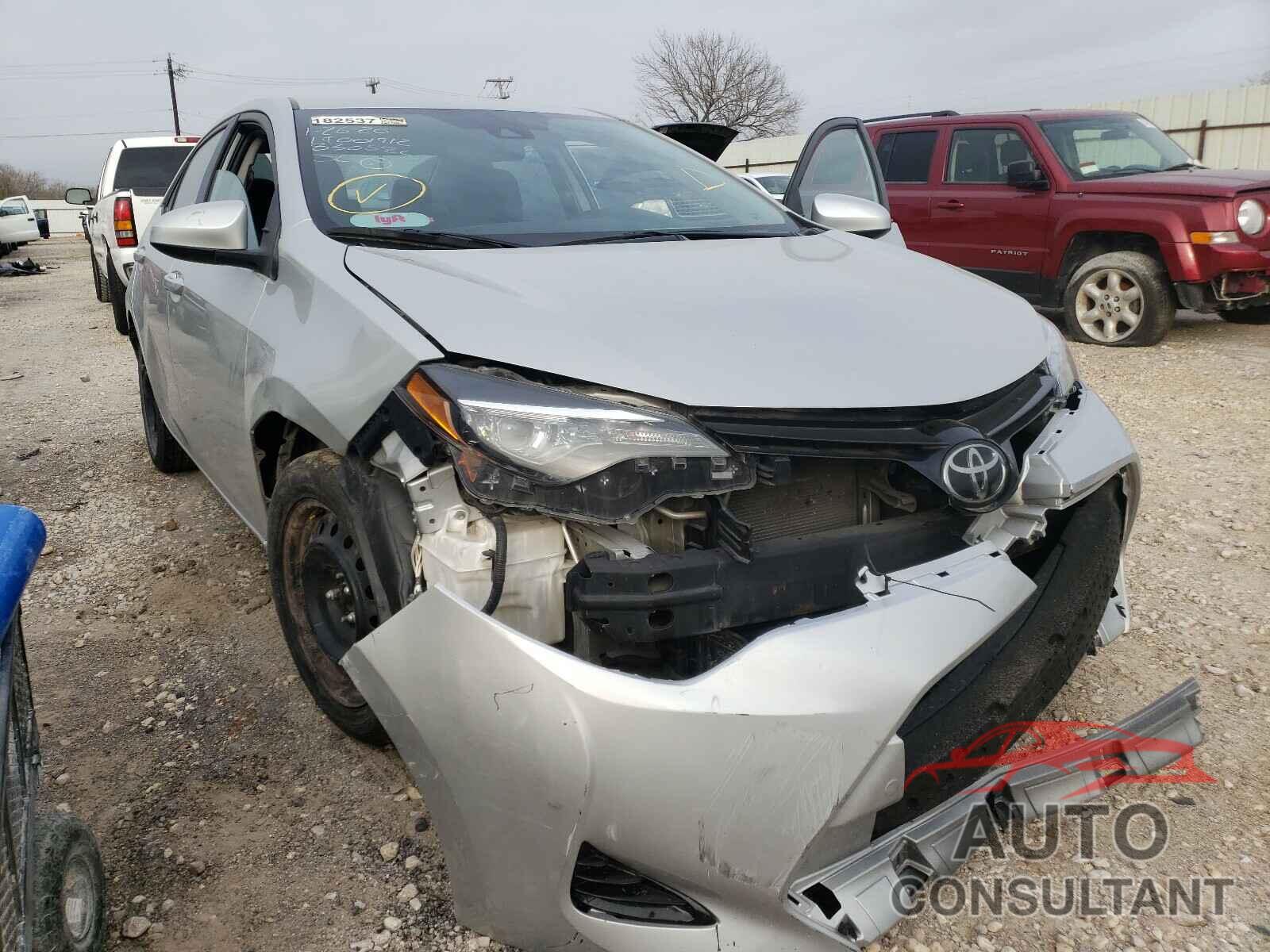 TOYOTA COROLLA 2018 - 5YFBURHE9JP830582