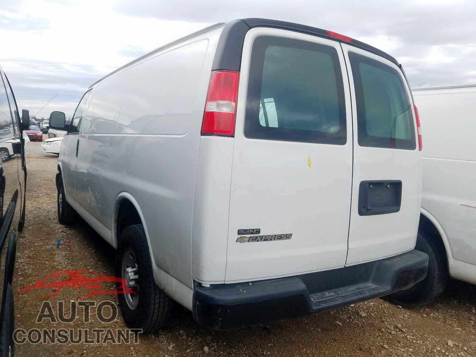 CHEVROLET EXPRESS 2019 - 4T1G31AK2LU010467