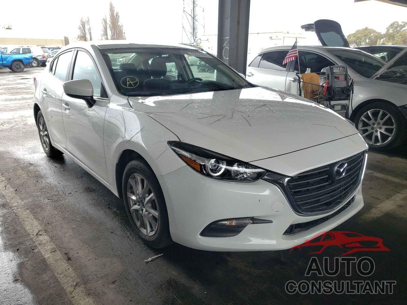 MAZDA 3 2017 - 3MZBN1U71HM107832