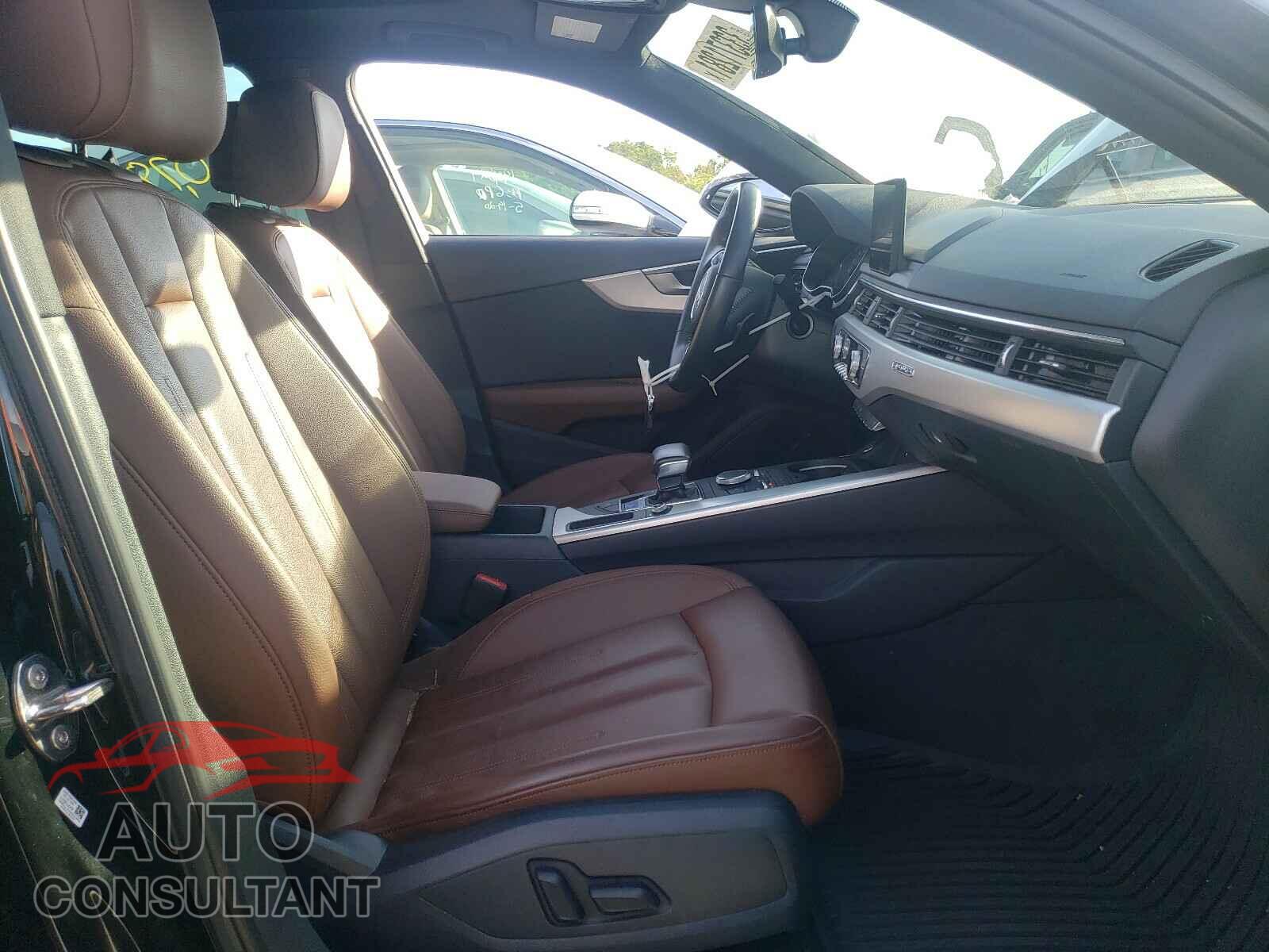 AUDI A4 2018 - WAUDNAF44JA054445