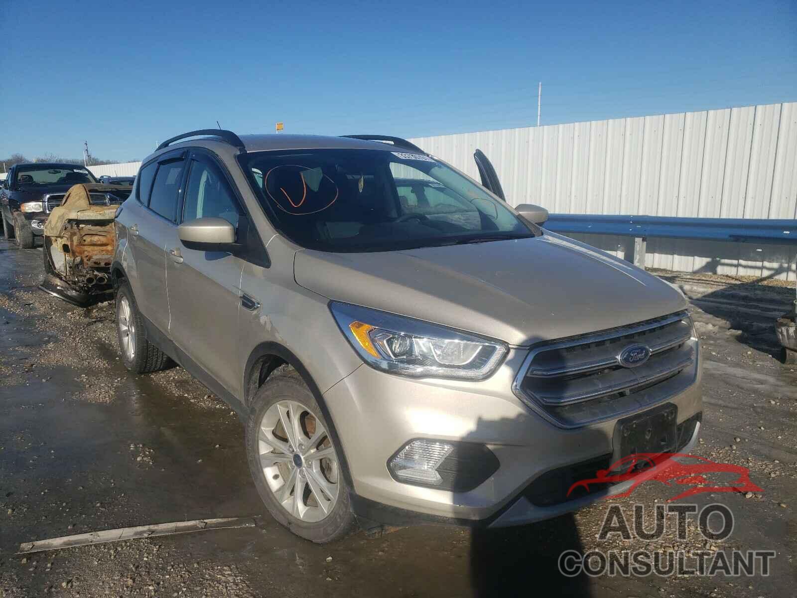 FORD ESCAPE 2017 - 1FMCU0GDXHUA16457