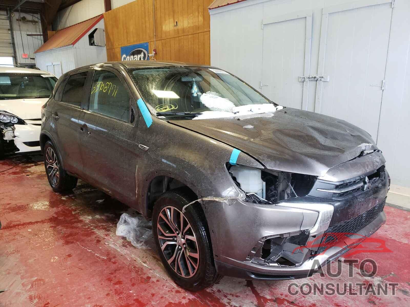 MITSUBISHI OUTLANDER 2019 - JA4AR3AU1KU020227