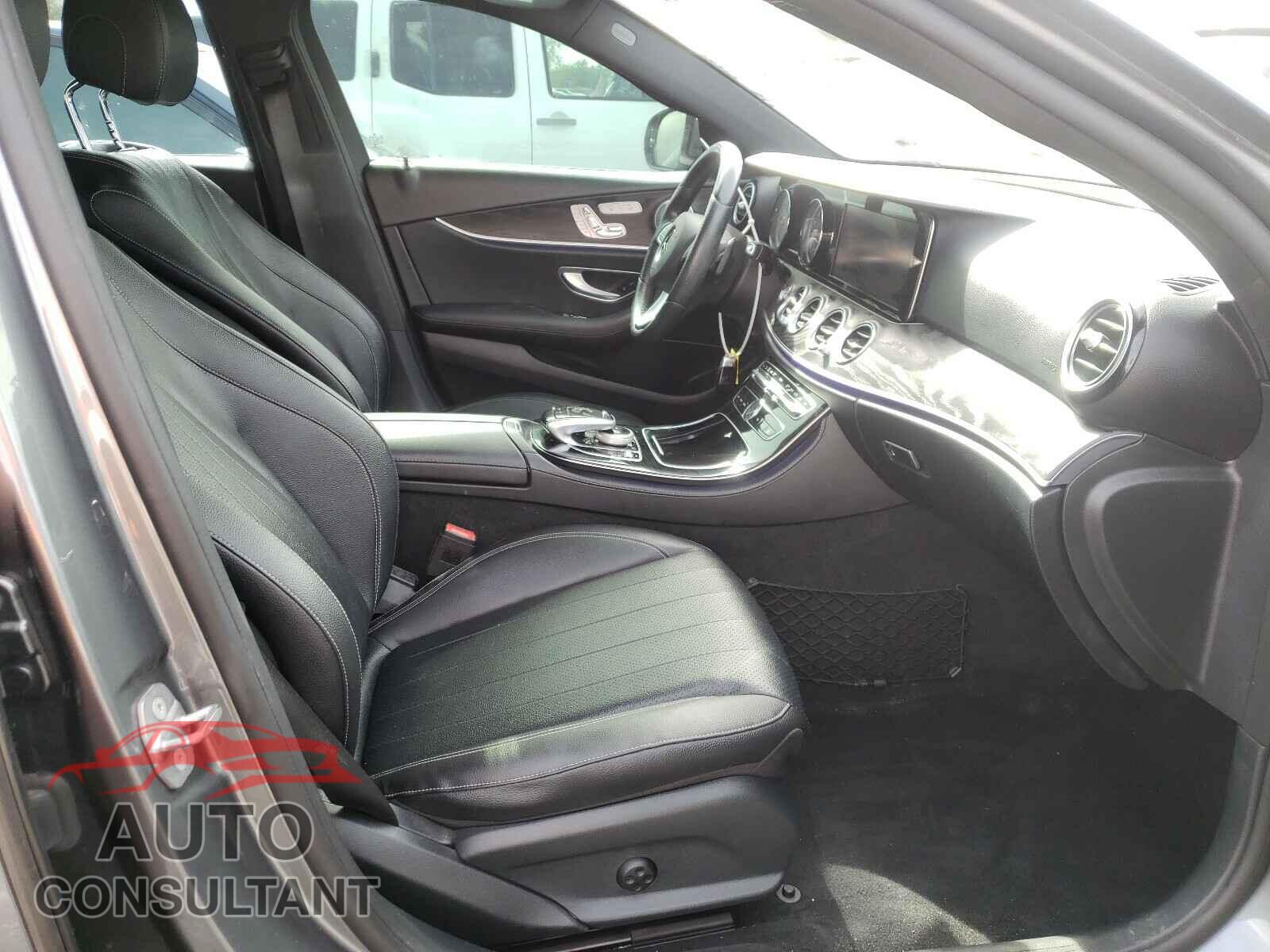 MERCEDES-BENZ E CLASS 2017 - WDDZF4JB3HA158437
