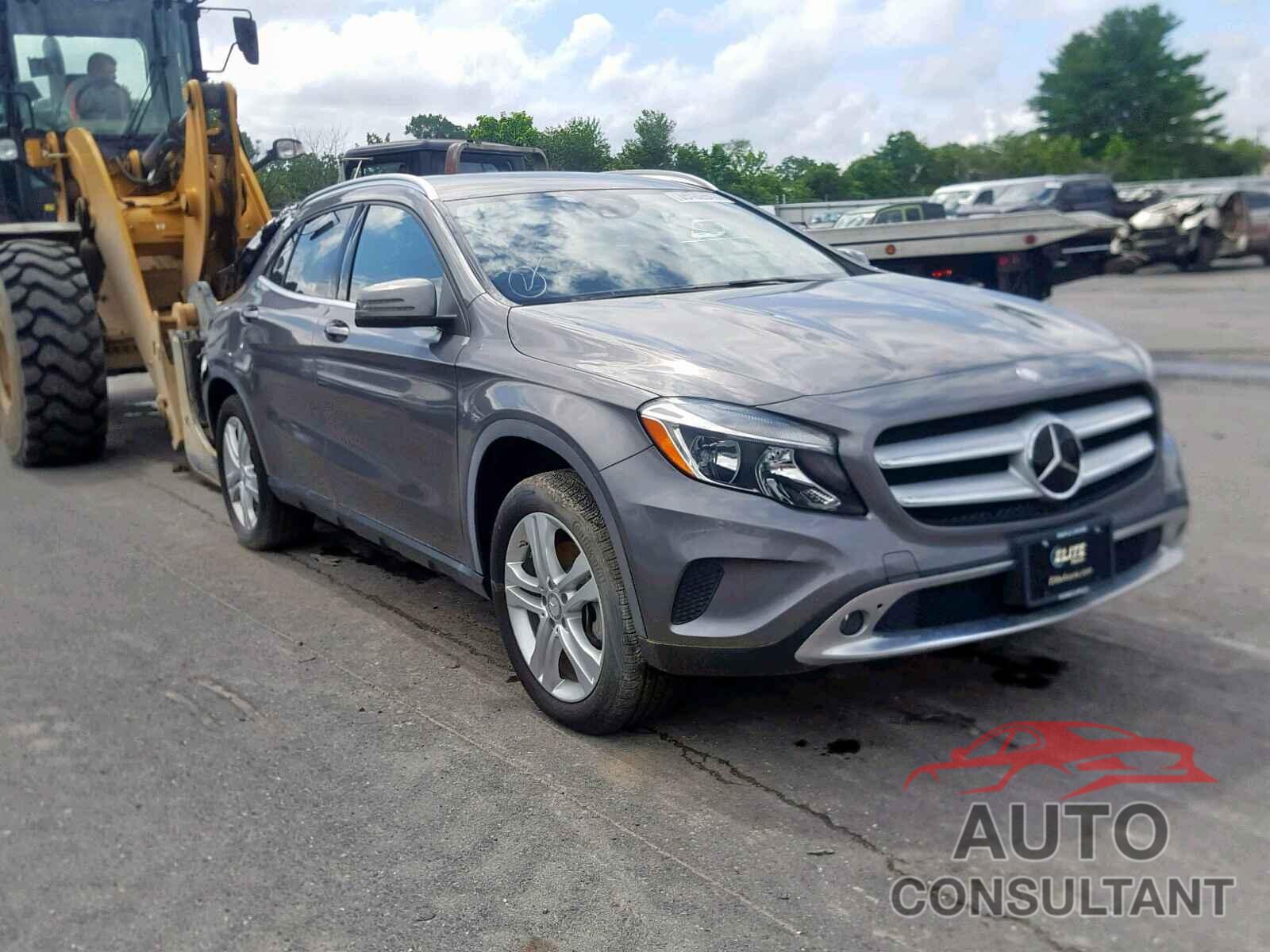 MERCEDES-BENZ GLK250 2015 - WDCTG4GB6FJ142292
