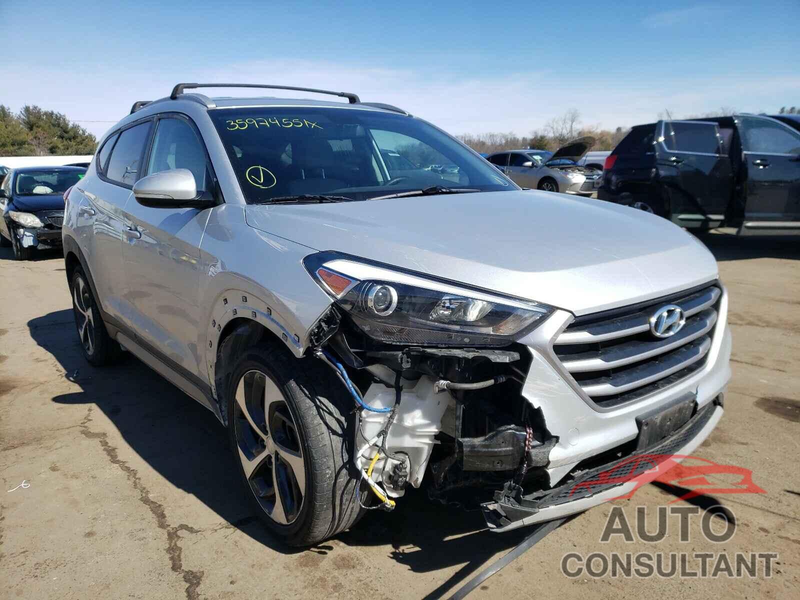 HYUNDAI TUCSON 2017 - KM8J3CA27HU324592