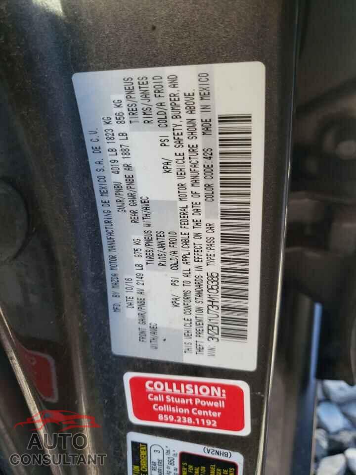 MAZDA 3 2017 - 3MZBN1U73HM105385