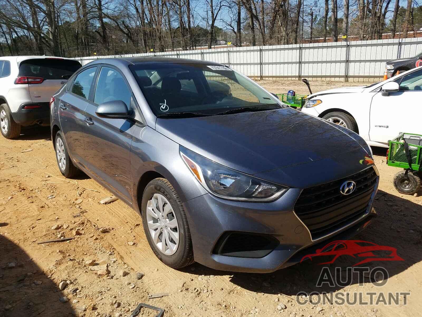 HYUNDAI ACCENT 2018 - 3KPC24A38JE013286
