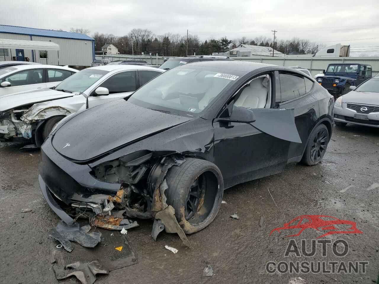 TESLA MODEL Y 2021 - 5YJYGDEE0MF069157