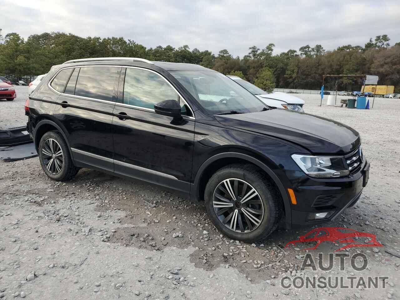 VOLKSWAGEN TIGUAN 2018 - 3VV2B7AX5JM089913