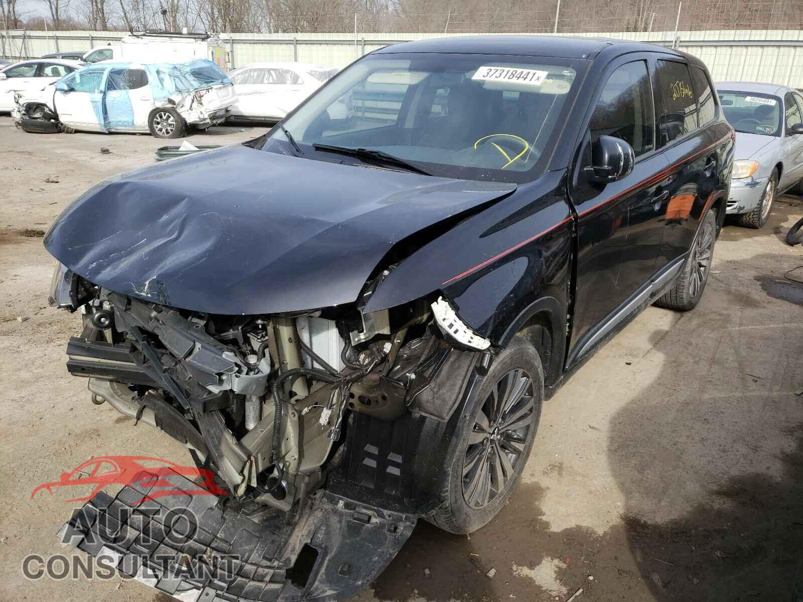 MITSUBISHI OUTLANDER 2019 - JA4AZ3A32KZ025477
