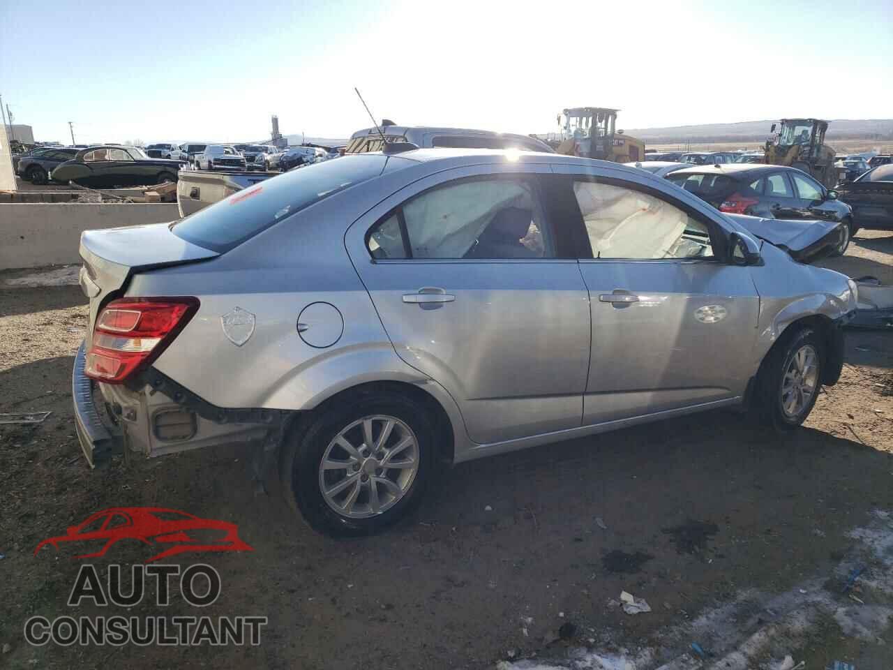 CHEVROLET SONIC 2017 - 1G1JD5SH5H4132824