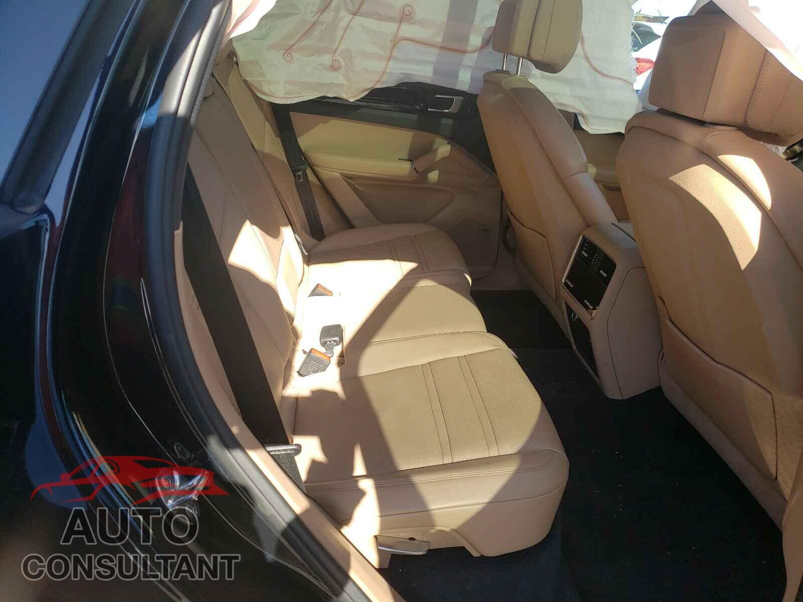 PORSCHE CAYENNE 2019 - WP1AA2AY5KDA19137