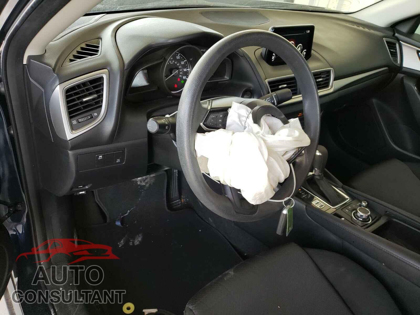 MAZDA 3 2017 - 3MZBN1U7XHM154325