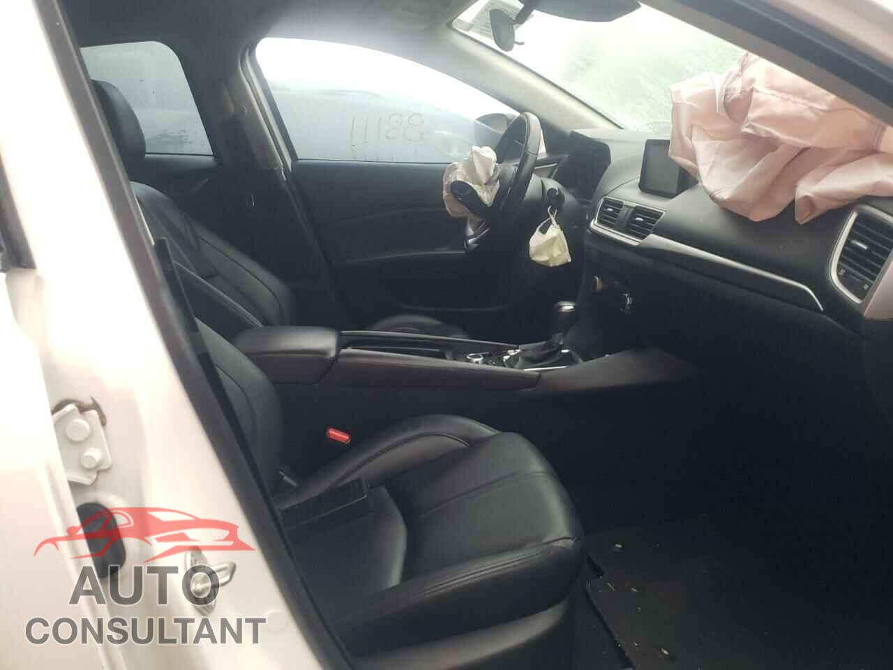 MAZDA 3 2017 - 3MZBN1V77HM123953