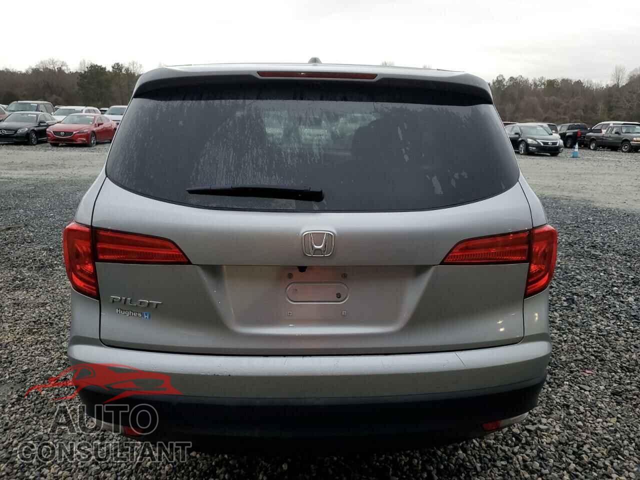 HONDA PILOT 2017 - 5FNYF5H7XHB030751