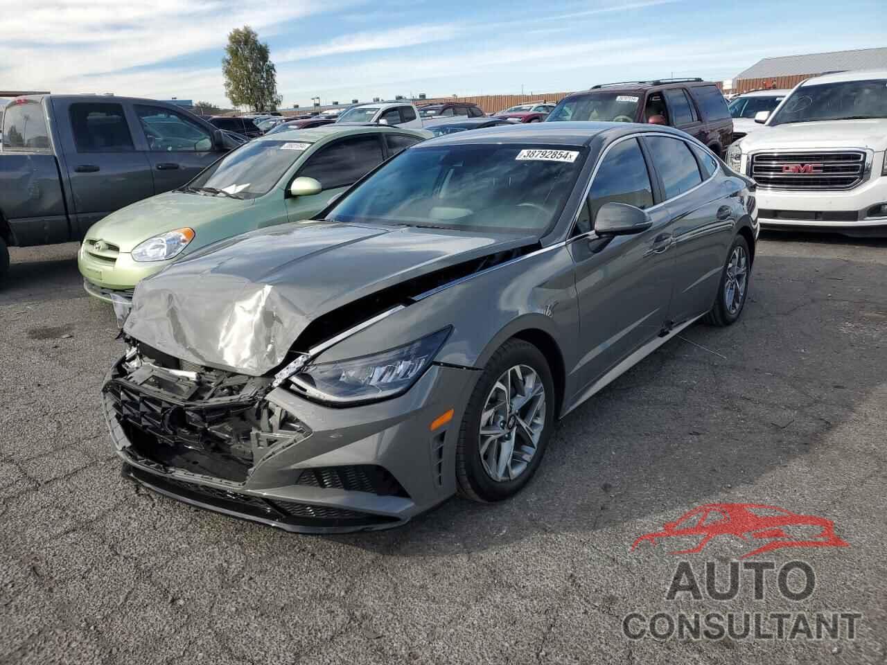 HYUNDAI SONATA 2022 - KMHL64JA5NA228387