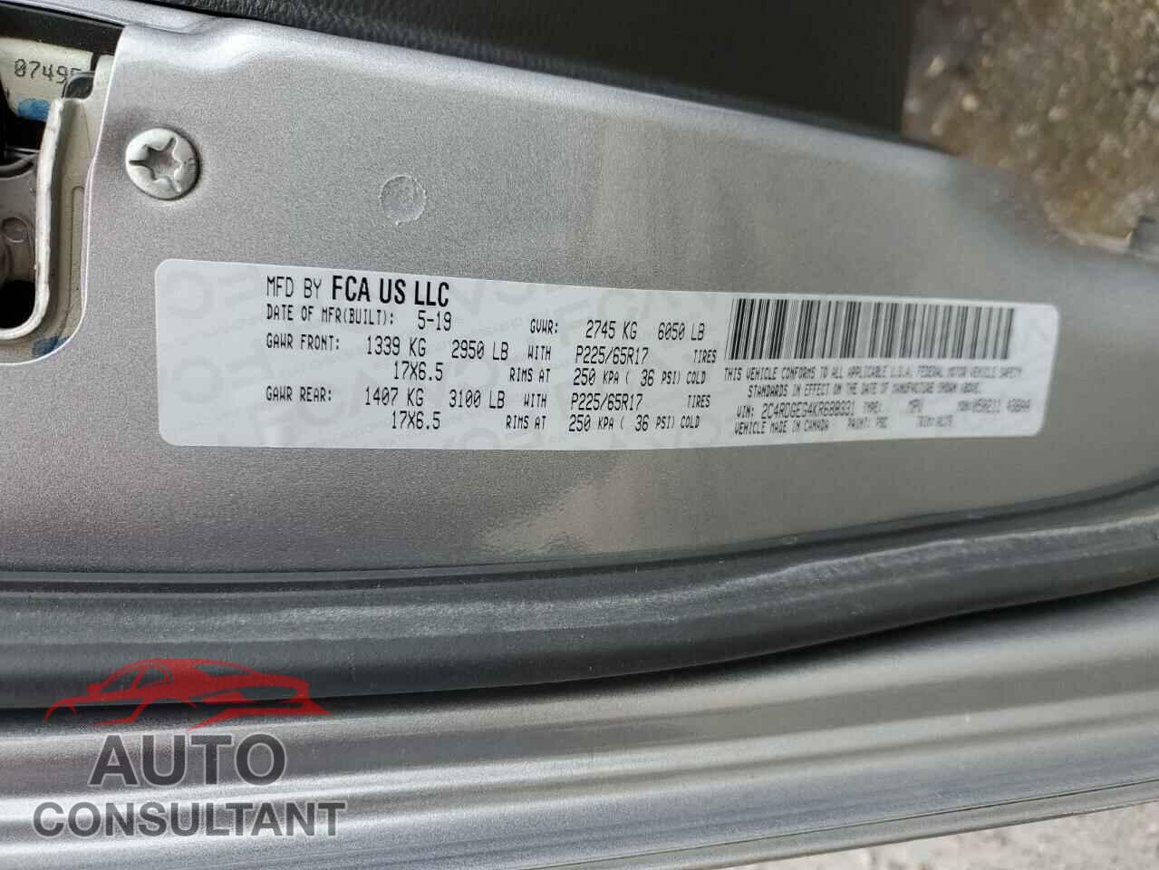 DODGE CARAVAN 2019 - 2C4RDGEG4KR688331