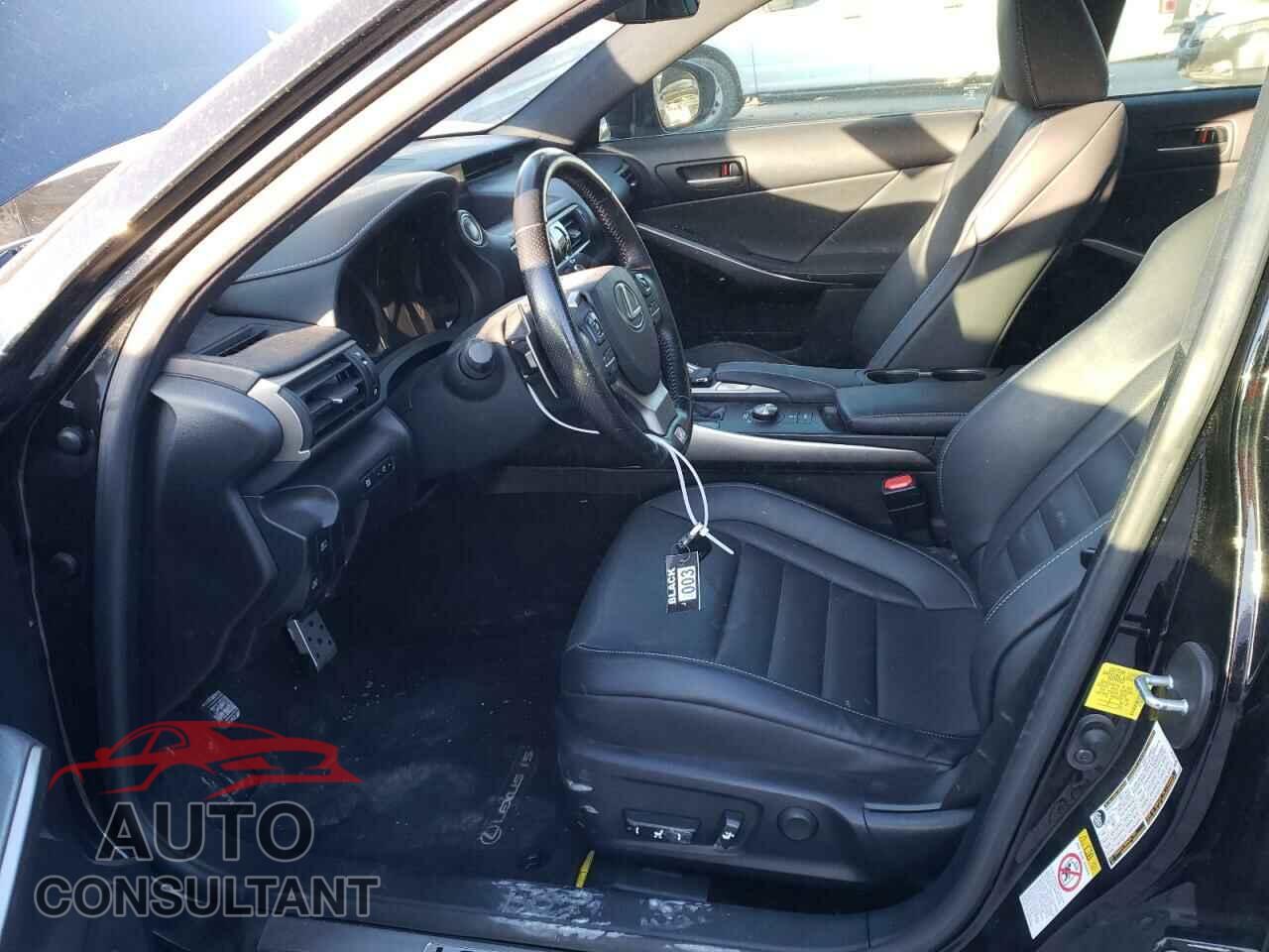 LEXUS IS 2017 - JTHBE1D25H5030832