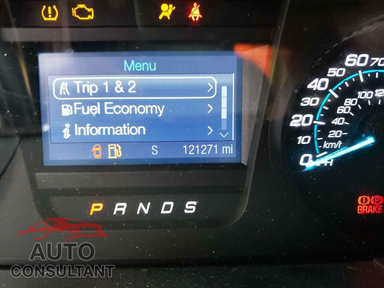 FORD TAURUS 2017 - 1FAHP2E80HG120995