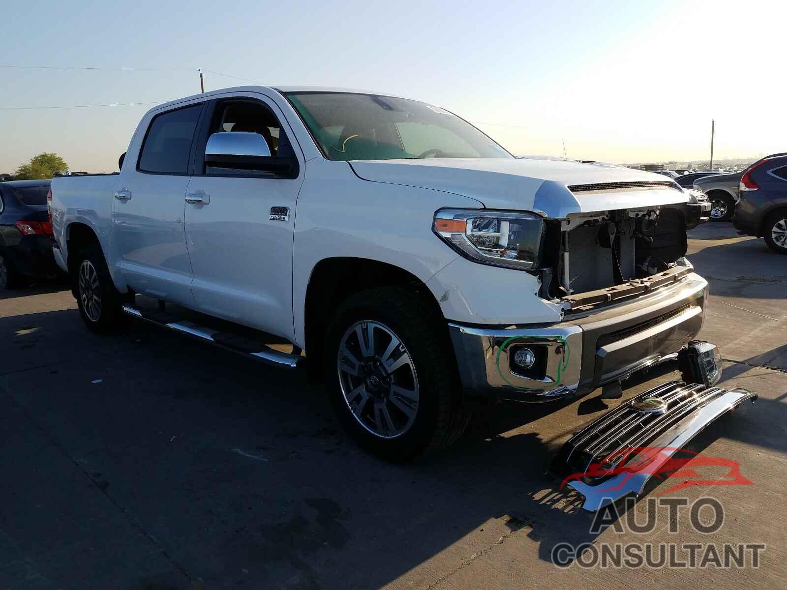 TOYOTA TUNDRA 2020 - 5TFAY5F14LX948102