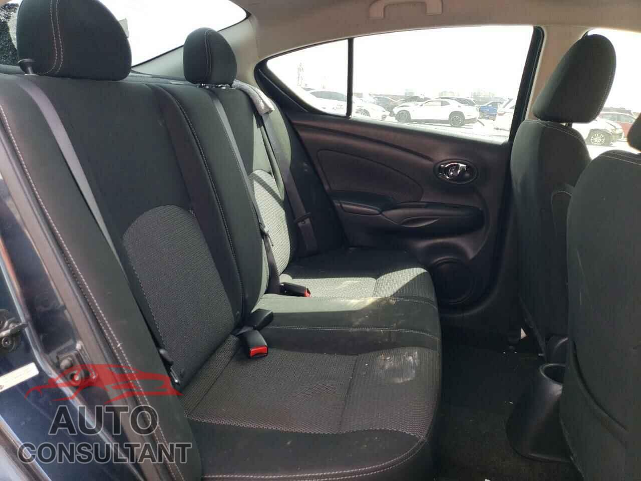 NISSAN VERSA 2017 - 3N1CN7AP1HL856136