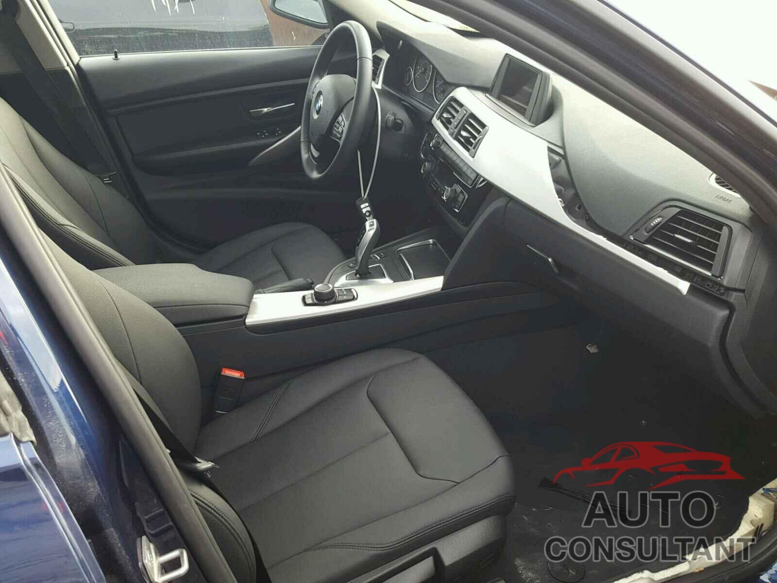 BMW 3 SERIES 2017 - WBA8E1G52HNU13660