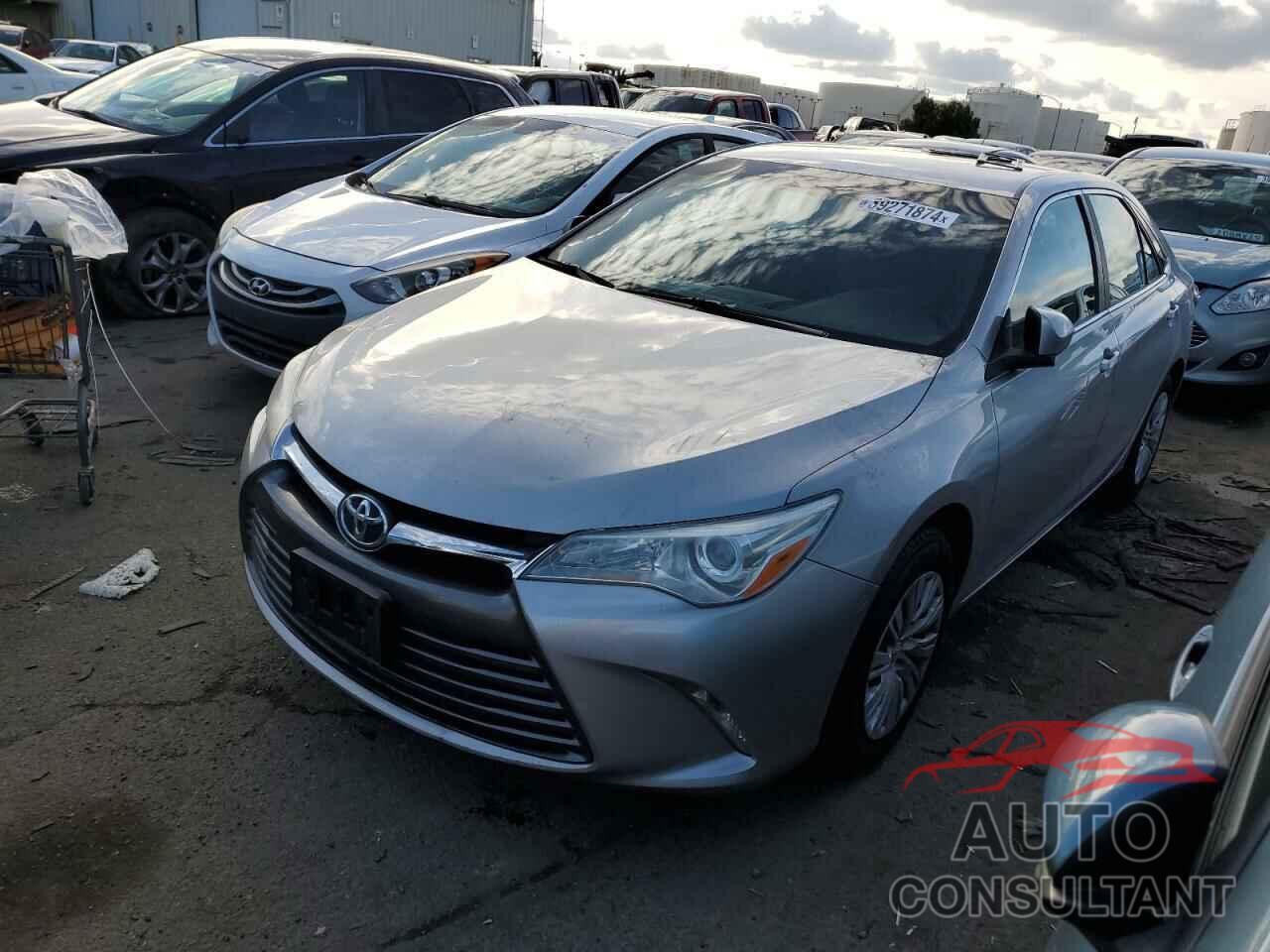 TOYOTA CAMRY 2016 - 4T4BF1FK1GR531394