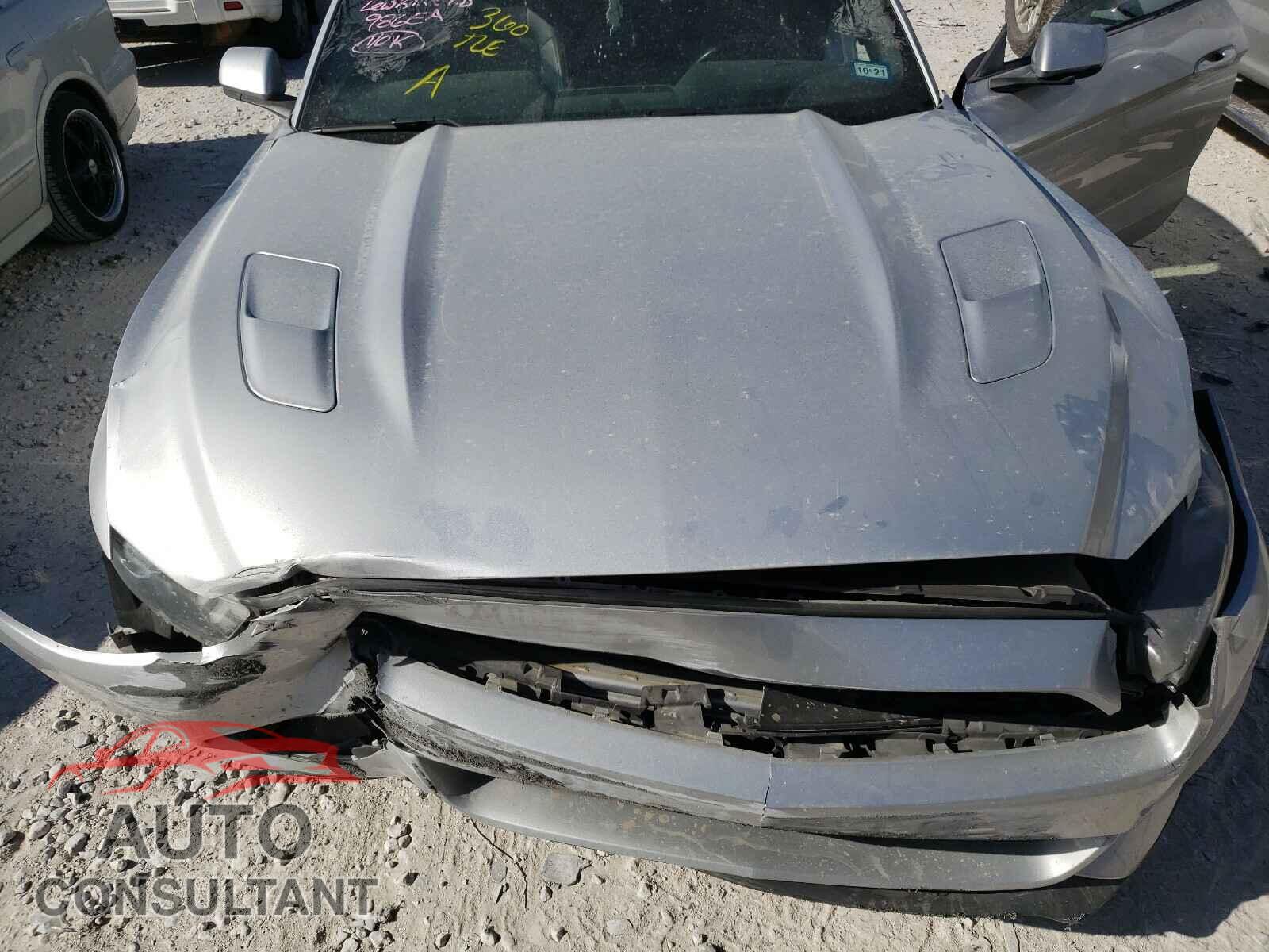 FORD MUSTANG 2016 - 1FA6P8CF0G5256209