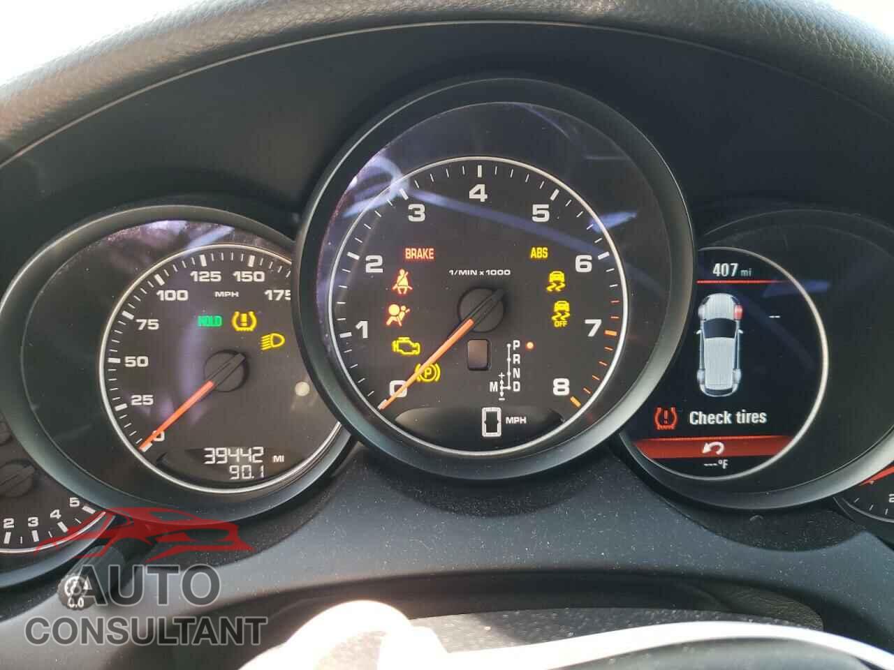 PORSCHE CAYENNE 2017 - WP1AA2A26HKA91254