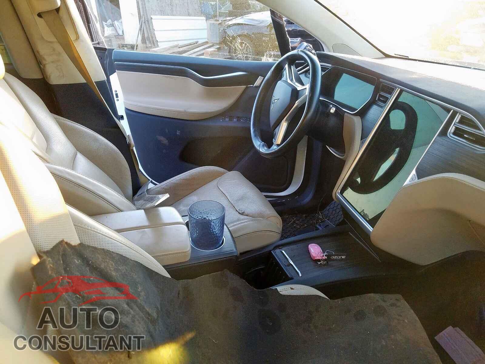 TESLA MODEL X 2016 - 1VWBA7A32JC045364