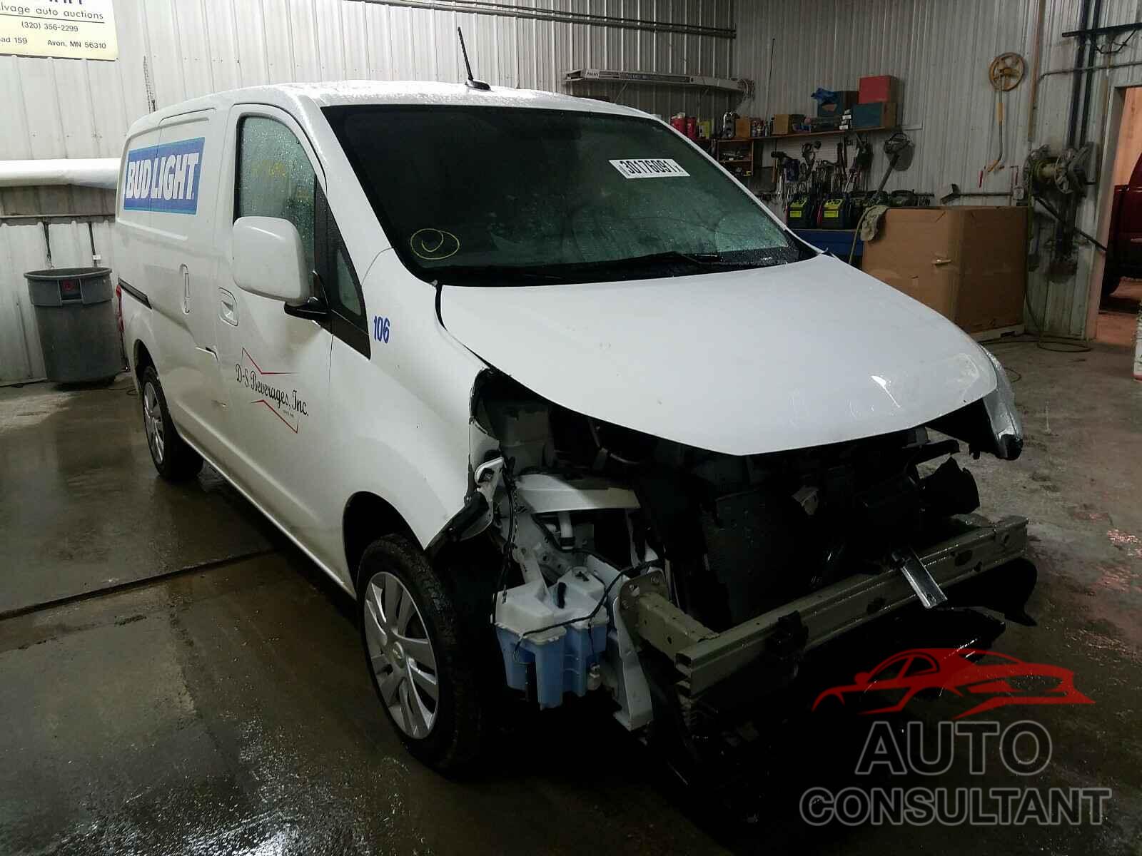 CHEVROLET EXPRESS 2015 - 3FA6P0VP1HR244026