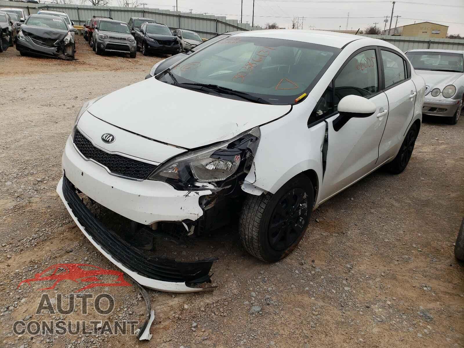 KIA RIO 2016 - KNADN4A39G6627660