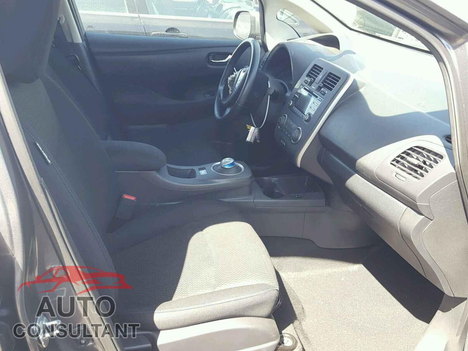NISSAN LEAF 2015 - 1N4AZ0CP3FC314547