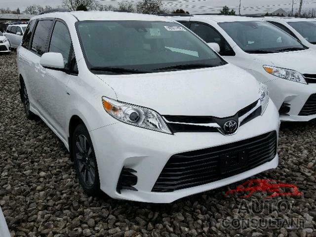 TOYOTA SIENNA 2018 - 5TDJZ3DCXJS191554