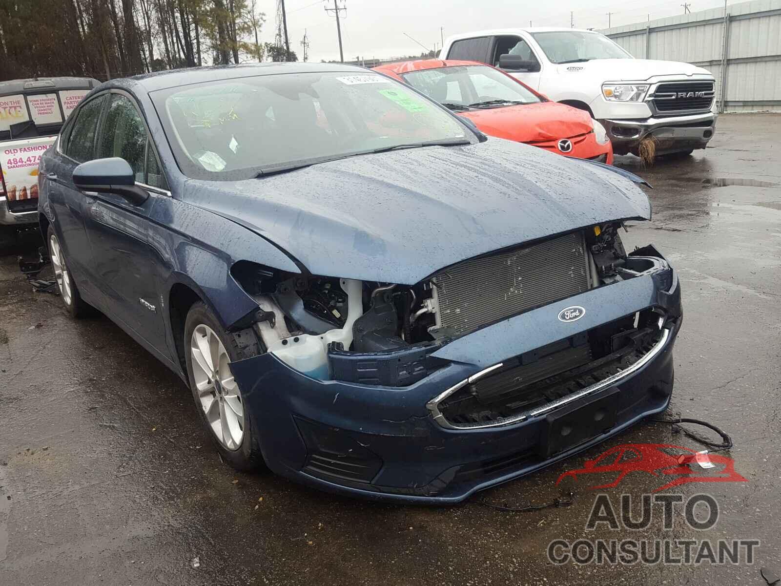 FORD FUSION 2019 - JTDKDTB32H1594604