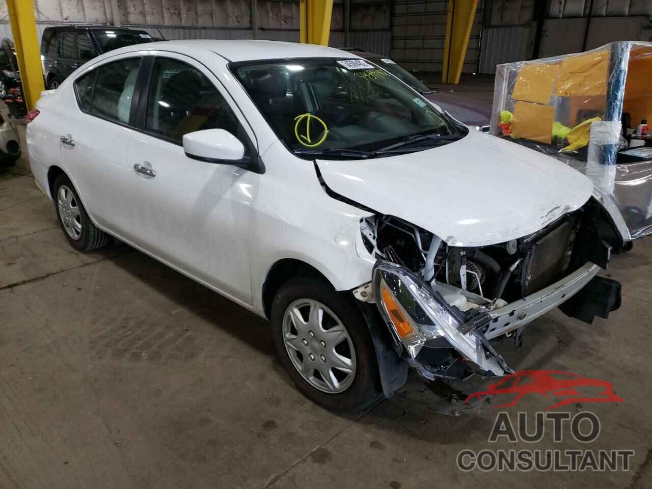 NISSAN VERSA 2018 - 3N1CN7AP8JL808381