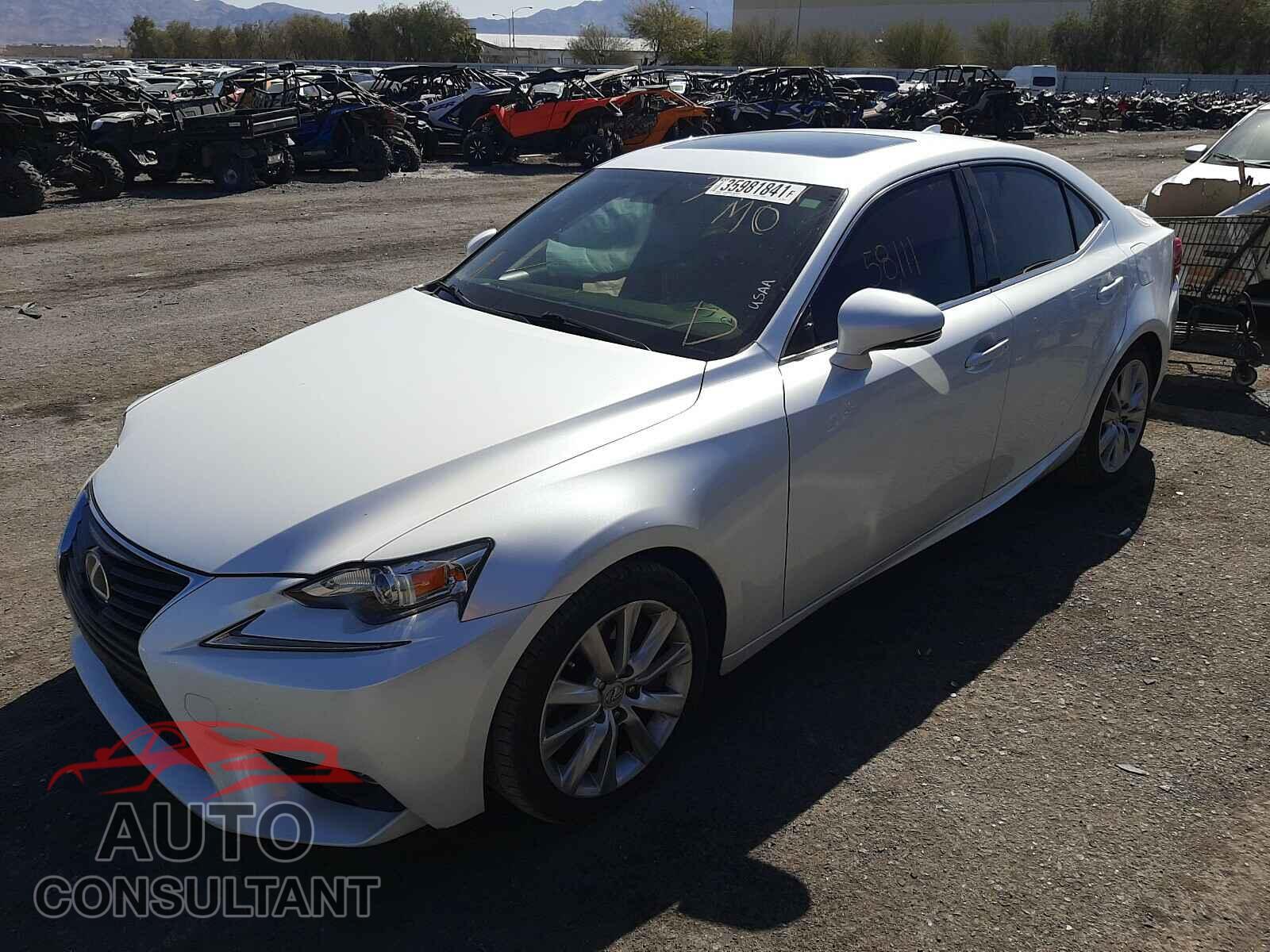 LEXUS IS 2016 - JTHBA1D28G5004574