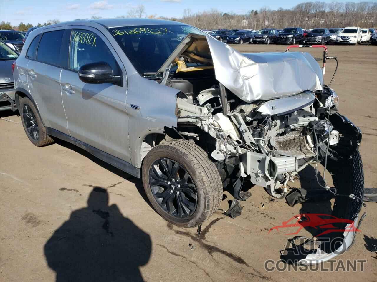 MITSUBISHI OUTLANDER 2018 - JA4AP3AU3JZ024819