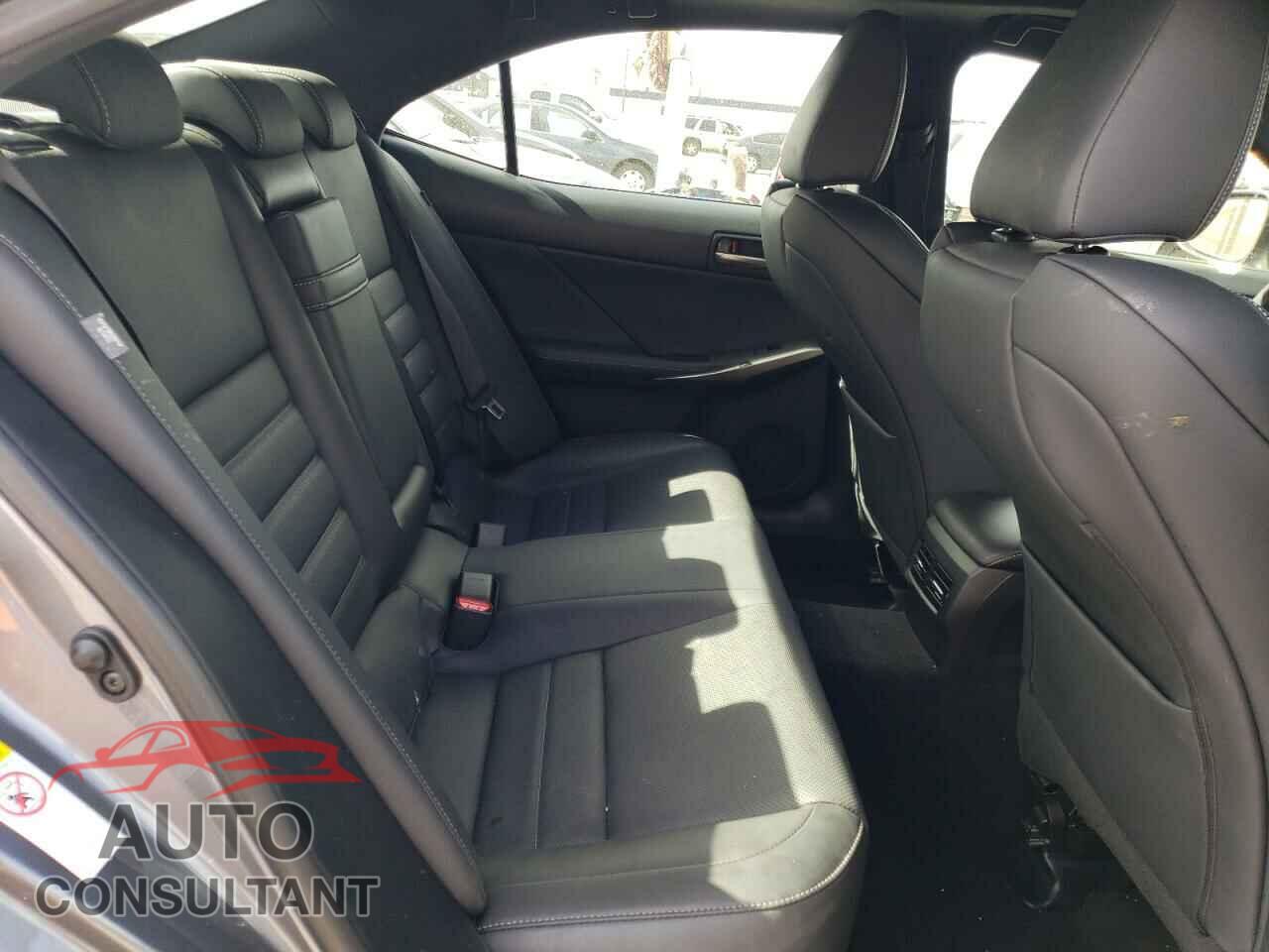 LEXUS IS 2017 - JTHBA1D29H5060556