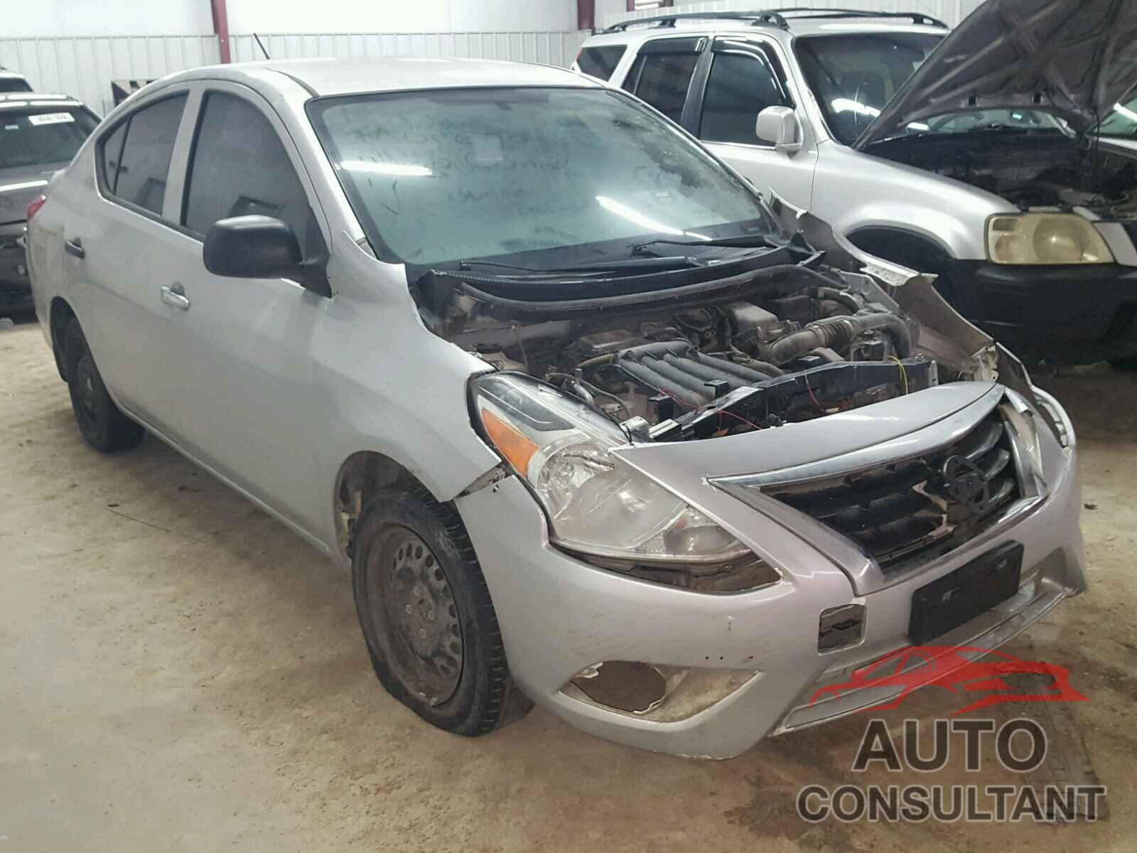 NISSAN VERSA 2015 - 3N1CN7AP2FL810229