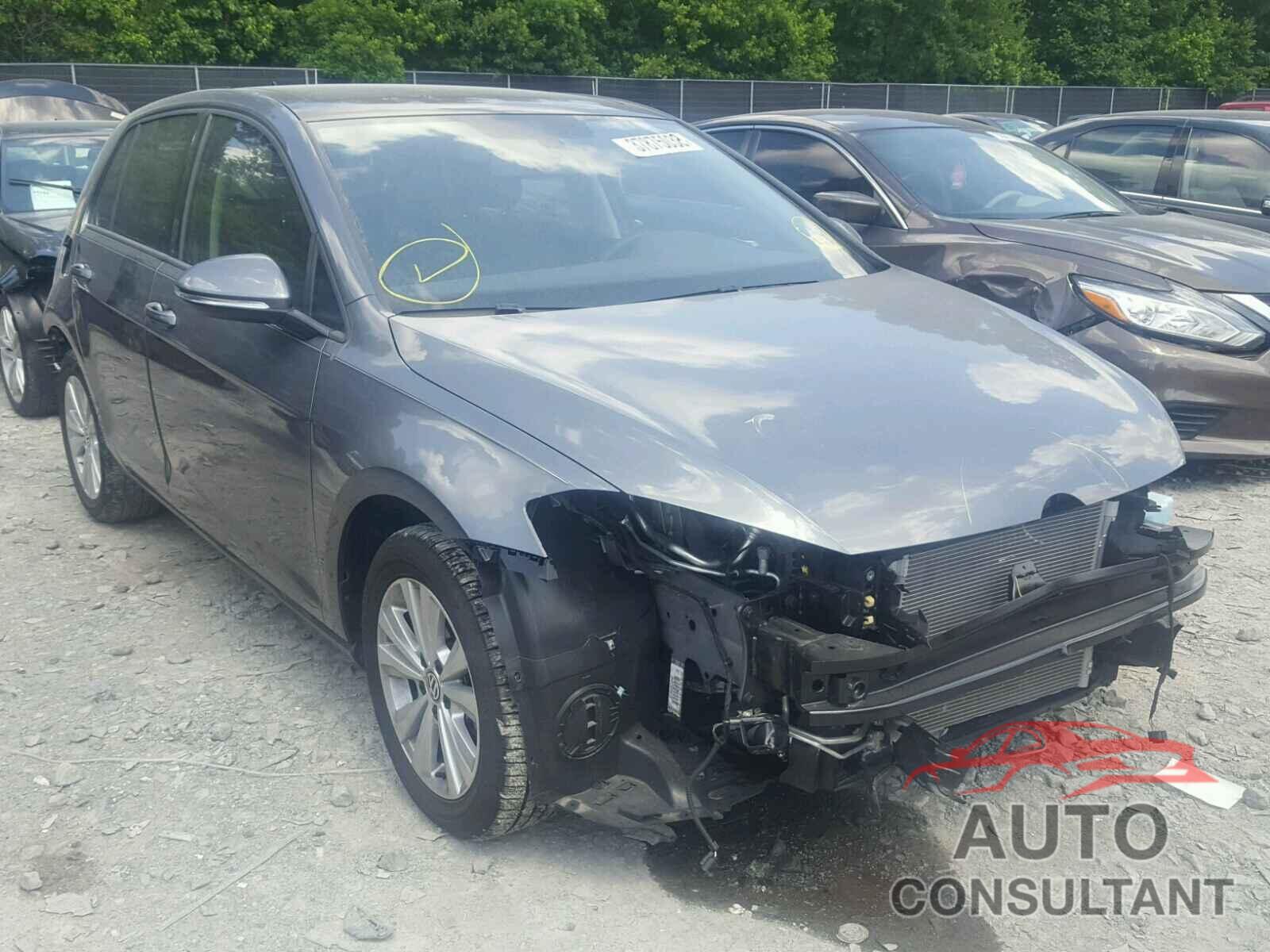 VOLKSWAGEN GOLF COMFORTLINE 2018 - 3VWG17AU3JM250950