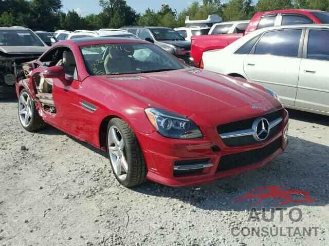 MERCEDES-BENZ SLK300 2016 - WDDPK3JA5GF120181